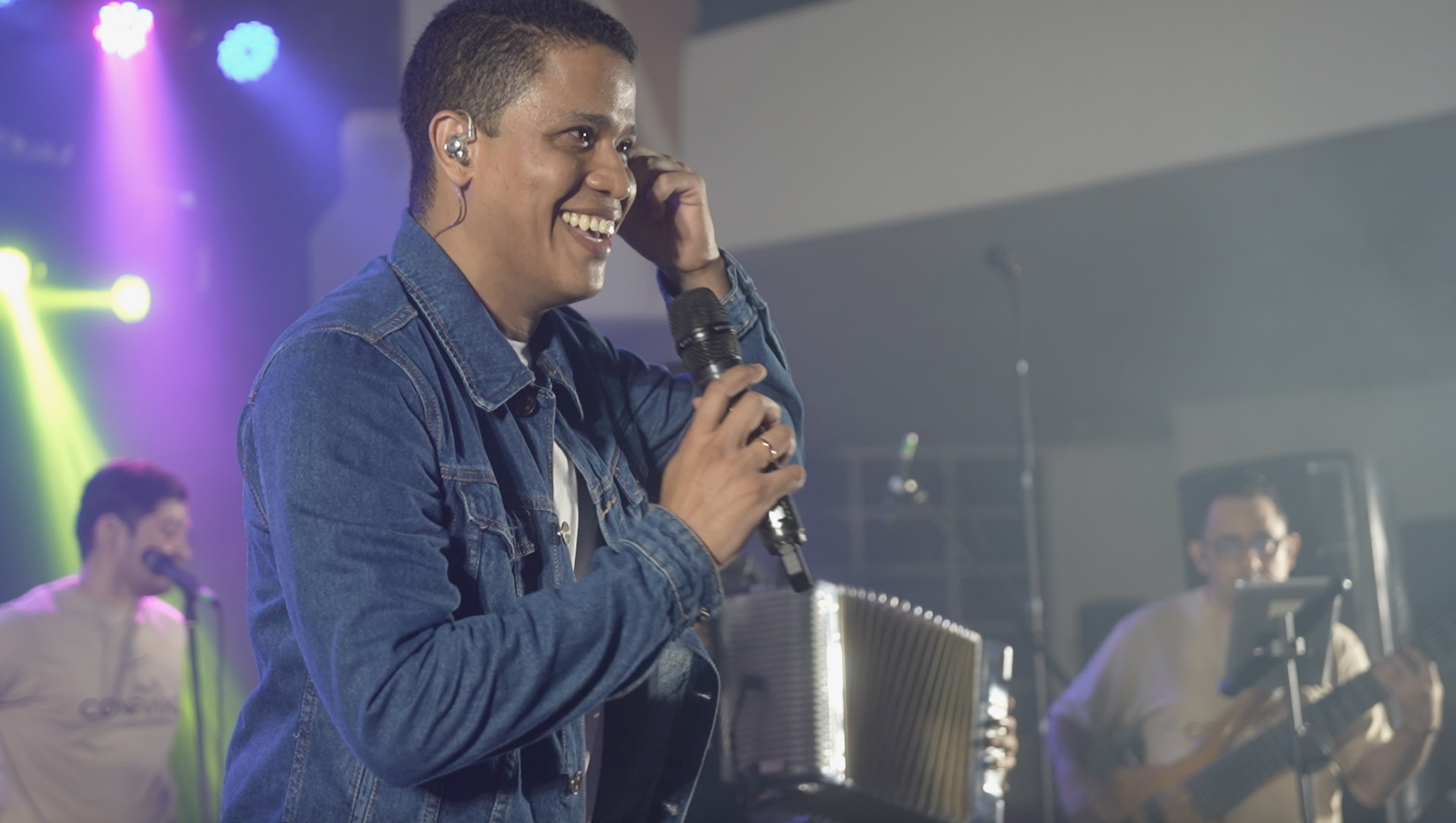 Jesús Coronell durante una presentación